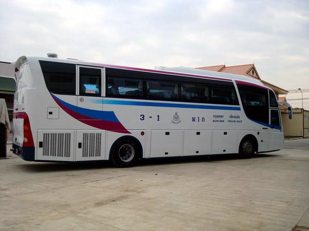 Sombat Bus