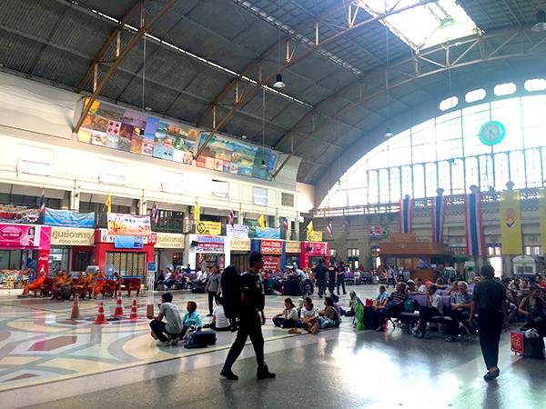 Hua Lamphong Railway Station Lobby 1