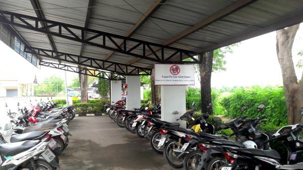 Sukhothai Bus Station - Motor area