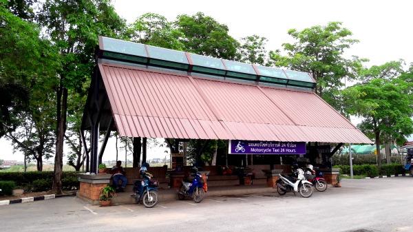 Sukhothai Bus Station - Motorcycle taxi area