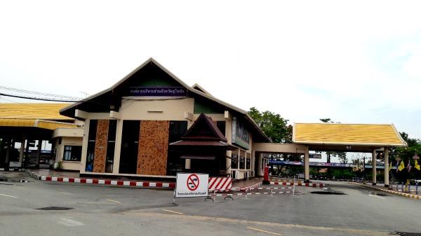 Sukhothai Bus Station - Outside 2