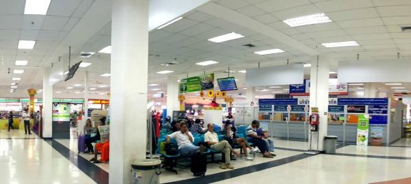 Southern Bangkok Bus Terminal (Sai Tai Mai) - Waiting area at Level 1