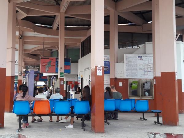 Waiting area at Chang Phueak Bus Station