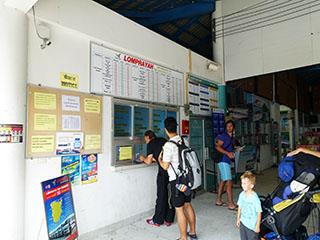 Lomprayah counter at Thong Sala Pier