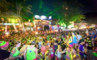 Full Moon Party at night time