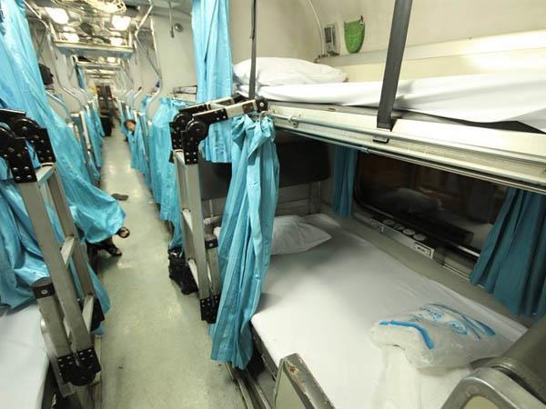 SRT Train 2nd Class Air Conditioned Sleeper SRT Train 2nd Class Air Conditioned Sleeper