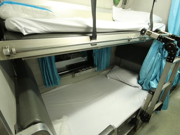 SRT sleeper train SRT sleeper train