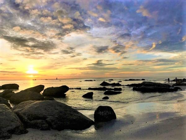 Sunrise in Hua Hin Beach